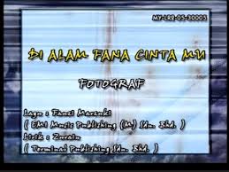 Provided to youtube by universal music group di alam fana cinta · fotograf memori hit ℗ 2008 universal music ltd. Fotograf Di Alam Fana Cinta Mu Karaoke Youtube