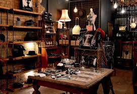 Top Des Boutiques De Destockage A Paris Paris Zigzag Insolite Secret Design De Cuisine Moderne Lampe Decoration Interieur Maison