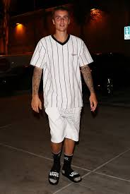 Justin Bieber Shows His Stripes In Sportscore Justin Bieber Style Justin Bieber I Love Justin Bieber