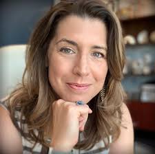 Here, Now, and Between Us: Functional Analytic Psychotherapy and the power  of the therapeutic relationship