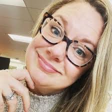 Laura Hunley's Instagram, Twitter & Facebook