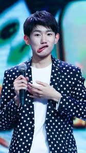 I don't care my director guo is stubborn only looking at the face, my yuanyuan can act alongside so many seniors with sky rocketing visuals, i believe that he can learn a. 900 Roy Wang Yuan Ideas Roy Wang Jackson Yi