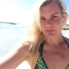 Joanne Burrows (@Joburrows)