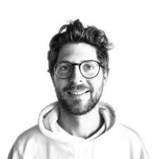 I'm proud to announce that I've graduated from Ecole hôtelière de Lausanne  (EHL) with a Bachelor's degree in International Hospitality  Management.👩‍🎓 These four years have been filled with…