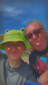 Thankyou for my first of many downloads everyone was so sweet a home away  from home and a Big thanks to the guy who lifted me up off the floor when I