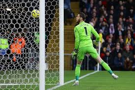 Formado en las categorías inferiores del atlético de madrid, de gea debutó con el primer equipo en 2009.un año después ganó la liga europa y la supercopa de europa.en junio de 2011, se convirtió en el traspaso más caro. Is David De Gea The Worst Goalkeeper In English Premier League