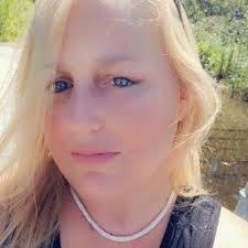 Rhonda Stickney's Instagram, Twitter & Facebook