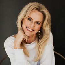 Jennifer Strickland's Instagram, Twitter & Facebook