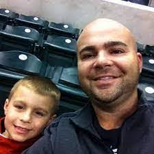 Kyle Lovan's Instagram, Twitter & Facebook