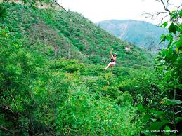 También puedes practicar rapel o suspenderte en la tirolesa si eres de los más atrevidos y de los que siempre buscan un plan donde se active la adrenalina al máximo. Grutas De Tolantongo Paraiso De Aguas Termales Turquesas En Medio De La Sierra De Hidalgo Noticias Y Eventos Travel By Mexico