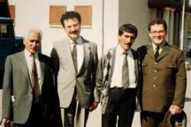 Abdurrahim karakoç, askerliğinde paratifo hastalığına yakalanır. Mihriban Mahkumu Bir Sair Abdurrahim Karakoc Kronos News Bagimsiz Haber Sitesi