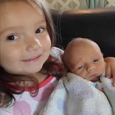 How do yall price home visits? I have a client requesting a home visit for  a one weft extension move up. My salon price for one row is $100. She lives  very