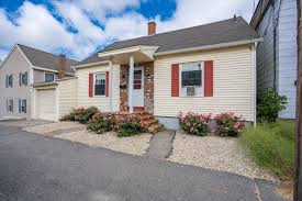 71 Birch Street, Biddeford, ME 04005