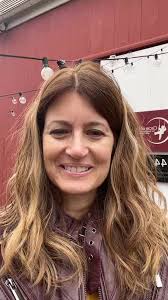 Middlebrook's Recycling Club obtained a textile donation bin. What a GOOD  way for the community to recycle clothes, linens, stuffed animals....  https://goodmorningwilton.com/middlebrook-adds-textile-recycling-bin-for-clothing-linens-stuffed-animals-and  ...