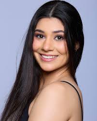 Girl, do it for you…📜🫀✨🤍 Directora: @virginiaramosortiz Academia:  @vickyramosortiz Make up: @maracampelomakeup Lente: @richard.sosa1  Cejas/Pestañas: @espacio_lakshmi