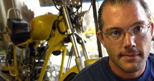 Choppers and shoppers riding toward Rosalia