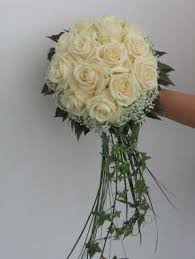 Le composizioni floreali per matrimonio sono un arte nella quale i migliori fioristi amano cimentarsi. Composizioni Floreali E Decorazioni Per Matrimoni Garden Anna Srl