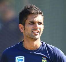 61 ఏళ్ల తర్వాత మళ్లీ సఫారీ బౌలర్ ఘనత. Keshav Maharaj Profile Age Stats Records Icc Ranking Career Info News Images Mykhel Com