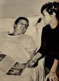 Ha tradotto le sue canzoni in 7 lingue differenti. A Italianinha Rita Pavone Completa 75 Anos De Idade Memorias Cinematograficas