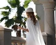 Lançar um vestido branco de cerimónia é arriscado, mas os ...
