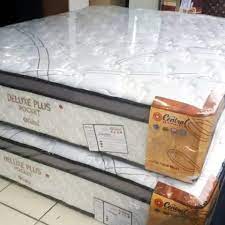 Selain itu juga tipe twin bed atau divan sorong juga bisa loh ada di ukuran 120x200. Jual Matras Springbed Central Deluxe Plus Pocket 180x200x28 Cm Kaskus