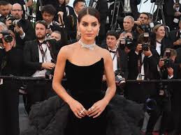 Buy, sell, empty your wardrobe on our website. Woman Turned Heads On The Red Carpet In Expensive Ralph Russo Dress