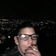 Christmas morning at my house,Santa had his work cut out for him. Merry  Christmas I hope everyone has a good day #norcal #707 #christmas  #chrismasmorning #nocompetition #killinit #stayhigh #staypostive  #stayhealthy #stayinyourlane #iamart