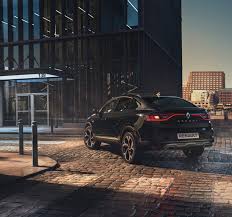 (pronunțat /ʀə'no/) este un producător francez de autovehicule.compania este cunoscută pentru designul revoluționar, pentru numeroasele progrese tehnologice (inclusiv cele ce privesc siguranța pasagerilor și a pietonilor) și pentru motoarele folosite în competițiile sportive. Cars Vans Electric Hybrid Renault Uk