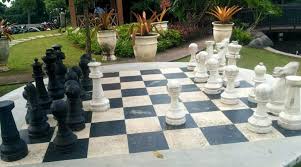 Setelah anda siap bermain dengan pecatur manusia, daftar gratis untuk mendapatkan akun chess.com! Hidup Bagaikan Bidak Catur