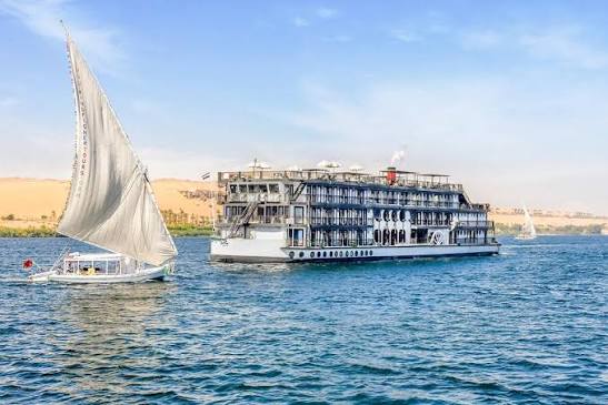 Nile Cruise Ships in Cairo | Mövenpick Hotels & Resorts Egypt