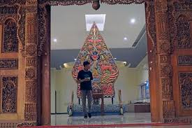 Karena lokasinya yang berada di pusat kota semarang. Museum Ronggowarsito Senyap Di Tengah Keramaian Kota Semarang Nasirullah Sitam