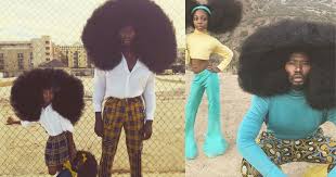 Rambut merupakan mahkota para perempuan yang dirawat sedemikian rupa agar keindahan dan nggak hanya itu saja, rambut juga bisa dijadikan sarana untuk menunjukkan karaktermu. Patutlah Rambut Afro Dua Beranak Kembang Elok Buat Syampu Sendiri Rupanya Mingguan Wanita