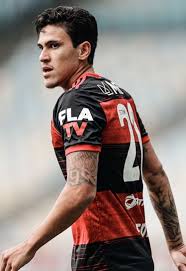 Pedro também falou sobre quando foi dispensado das categorias de base do flamengo, quando tinha apenas 15 anos. Sala12 On Twitter Pedro Com A Camisa Do Flamengo 30 Jogos Como Titular 27 Gols