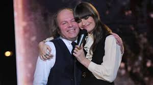 .la musique ont délivré leur verdict avec les triomphes de clara luciani et d'alain souchon dans les catégories interprète féminine et masculine de l'année. Clara Luciani Et Philippe Katerine Grands Gagnants Des Victoires De La Musique