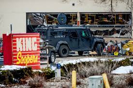 An active shooter is believed to be inside, and reportedly opened fire at police. Kln6g3 1u7gtnm