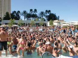 The 5 Best Pool Parties In Las Vegas Travefy Vegas Pool Party Las Vegas Pool Las Vegas Hotels