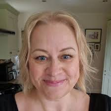 Please sponsor the wonderful Hannah Freeman as she goes silent for SUE…