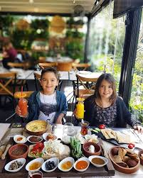 Yüzyıllarca başkentlik yaptığı bu tarihi topraklardan ayrılmak durumunda kaldı. Istanbul En Iyi Kahvalti Mekanlari Ve Fiyatlari Gezenti Anne