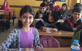 .beraber okulların açılacağı yönündeki beklentilerden sonra insanlar okullar ne zaman açılacak sorusu ile ilgili yeni detayları öğrenmek istiyor. Okullar Ne Zaman Acilacak 2020 Meb Son Haberler Geldi Internet Haber