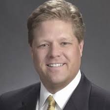 We are excited to welcome Kaylee Tigner to our team as a Marketing &  Brokerage Intern! Kaylee is a Junior at the University of Northern Iowa  studying Finance and Real Estate with