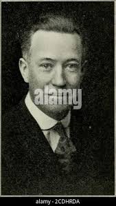 Alta scuola gli studenti portano a vicenda durante una simulazione di  combattimento Fitness test imposta dal governo degli STATI UNITI Marine  Corps con Marine Wing Support Squadron 274, seconda Marine Air Wing,