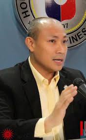 NAKAKAULAW na si Sen. Marcoleta! Ipinipilit na naman na huwag magsoli ang  mga Discaya para ma-admit sa witness protection program. Mabuti na lang  laban at matibay si DOJ Fadullon at diretsahan nang