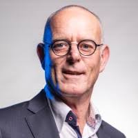 Peter Voskamp's Instagram, Twitter & Facebook