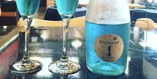 Blumond Blue Prosecco Is The Latest Trendy Cocktail Simplemost