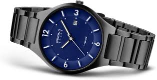 BERING Uomo Analogico Solare Orologio con Cinturino in Titanio Cinturino e  Vetro zaffiro : BERING: Amazon.it: Moda