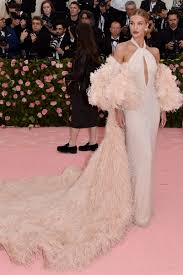 Met Gala 2019 10 Best Dressed Met Gala Dresses Nice Dresses Gala Dresses