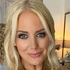 Katie Withrow's Instagram, Twitter & Facebook