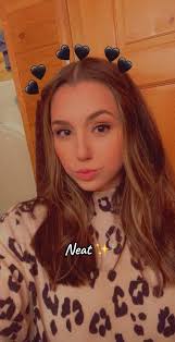 Taylor Brownlee (@bluecollarbratt)