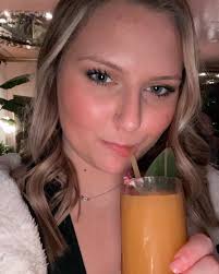 riley ≫ (@rileylauderback) • Instagram photos and videos