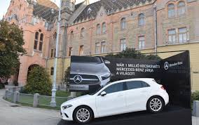 A képzés fele mercedészéknél lesz. Made In Kecskemet Egymillio Kecskemeti Mercedes Jarja Mar A Vilagot Mercedes Kecskemet Mercedes Benz